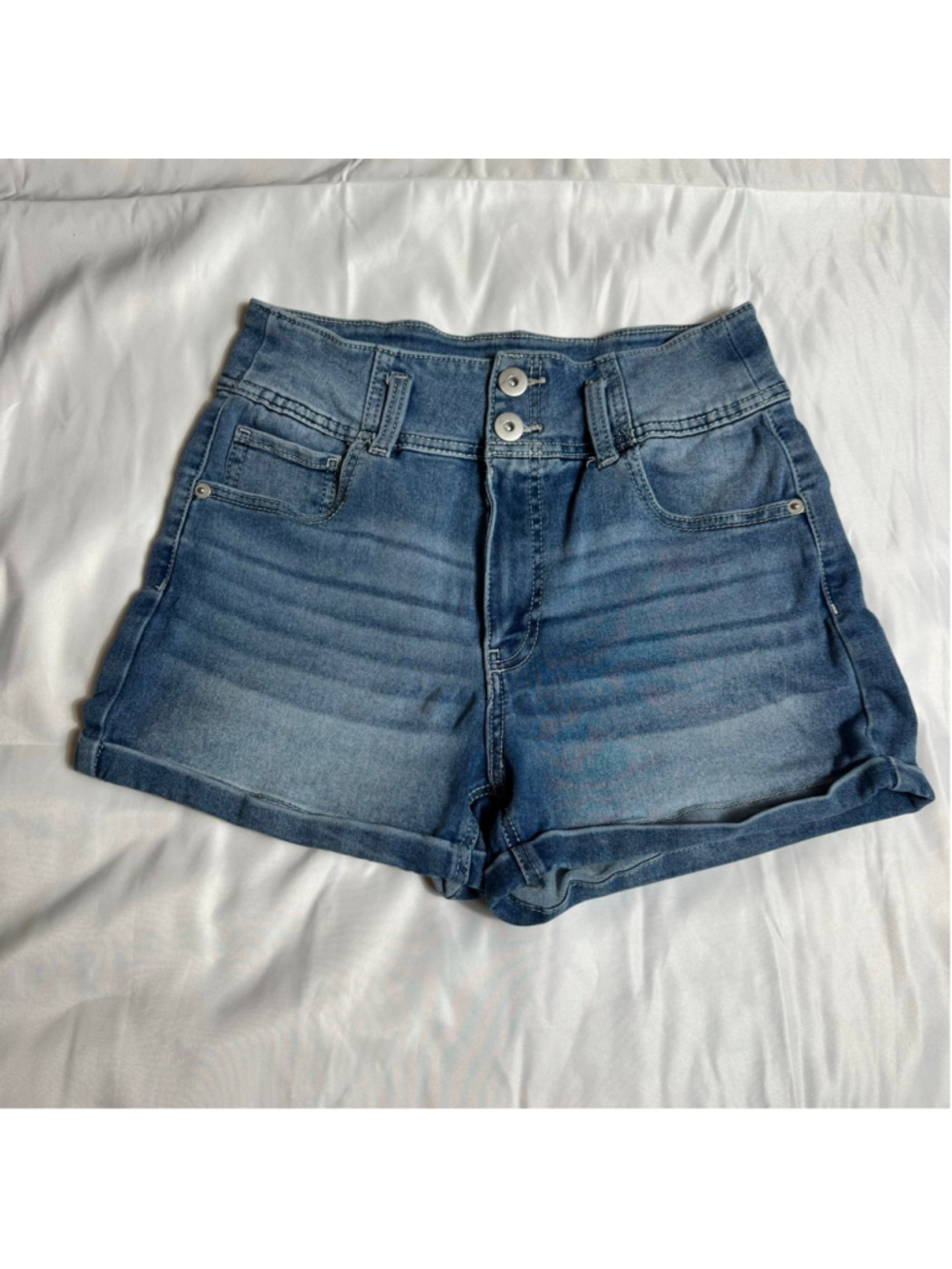 Juniors No Boundaries Jean Shorts Size 11 Blue - Picture 1 of 7